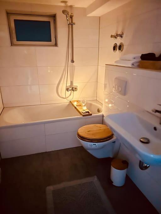 Gemuetliche Wohnung In Leverkusen Exterior foto